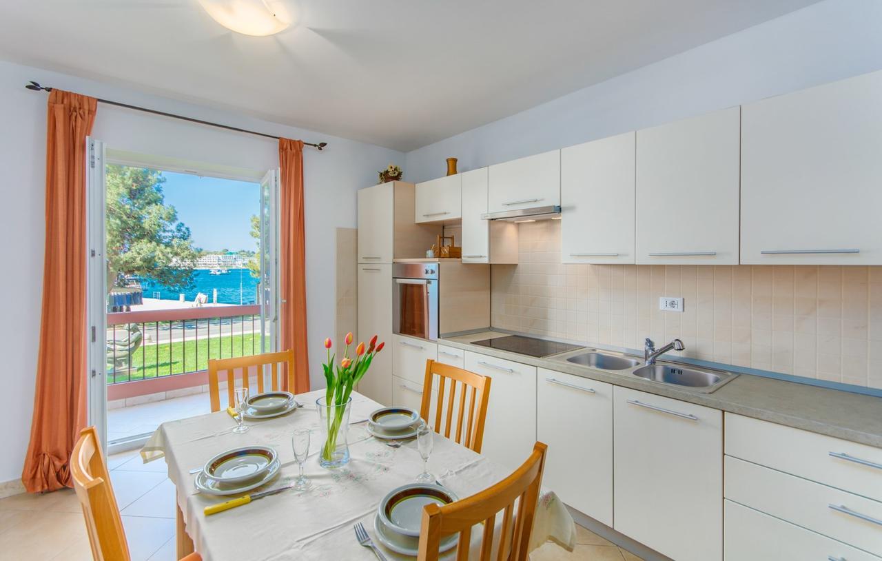 Apartment Riva 波雷奇 外观 照片